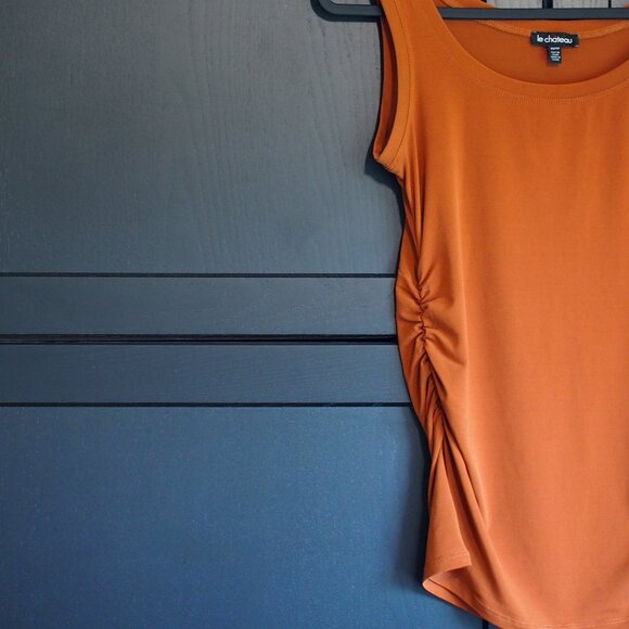 Le Château, size x-small, rust color, sleeveless top, polyester, spandex - Picture 2 of 4